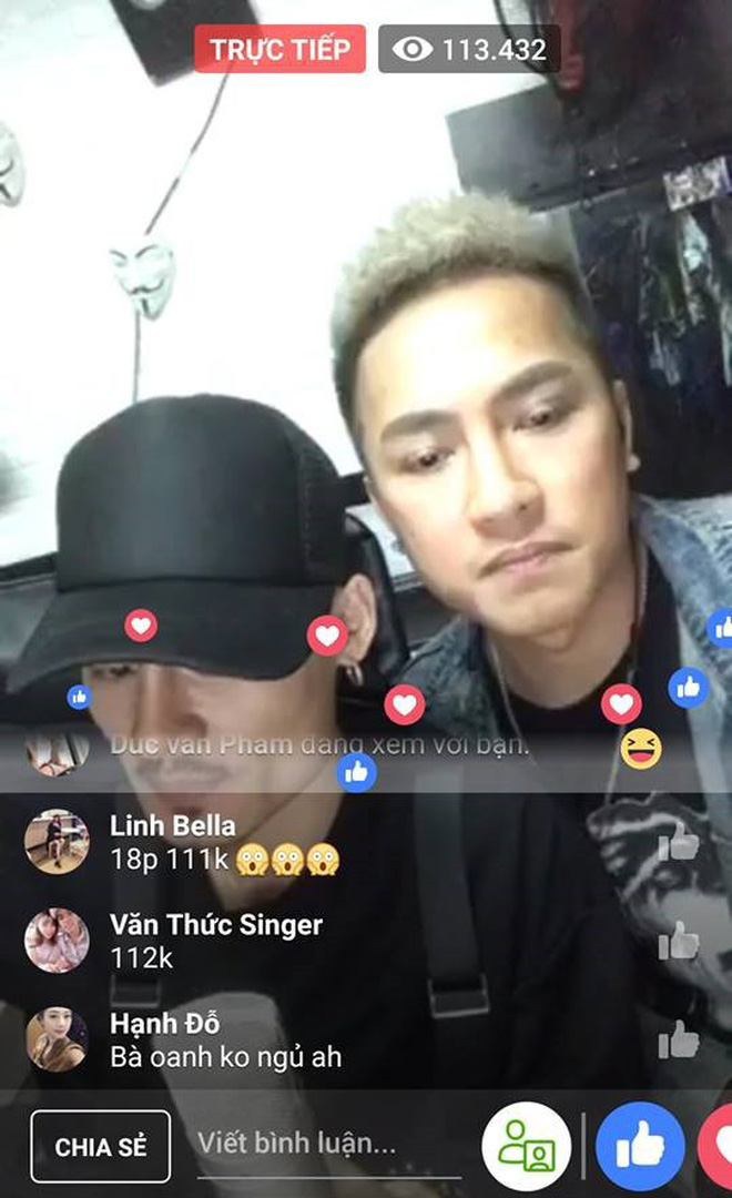 Hoa Vinh giao lưu cùng Châu Khải Phong tạo nên kỉ lục livestream 161k lượt tương tác cùng lúc Hoa Vinh giao lưu cùng Châu Khải Phong tạo nên kỉ lục livestream 161k lượt tương tác cùng lúc